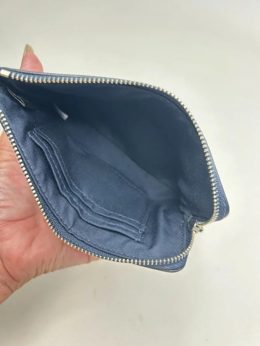 COACH Wristlet F86924 Midnight/Chalk Colorblock